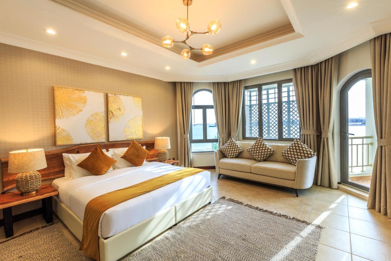 The S Holiday Homes - Stunning 5 Bedrooms Villa At The Palm Jumeirah With Private Beach And Pool Dubai Exteriör bild